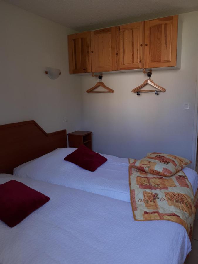 Logis Hotel Le Ceans Orpierre Exterior foto
