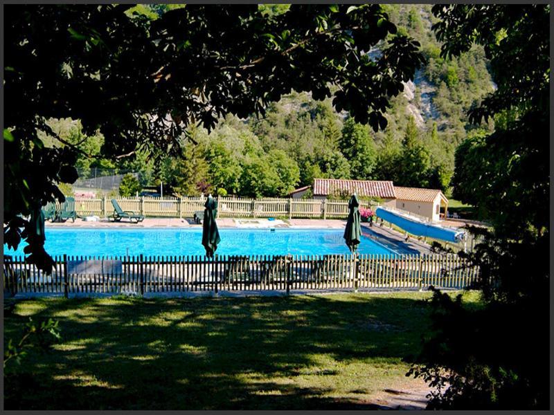 Logis Hotel Le Ceans Orpierre Exterior foto